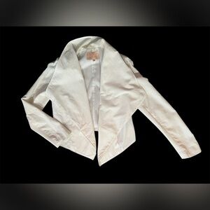 White blazer with a casual vibe